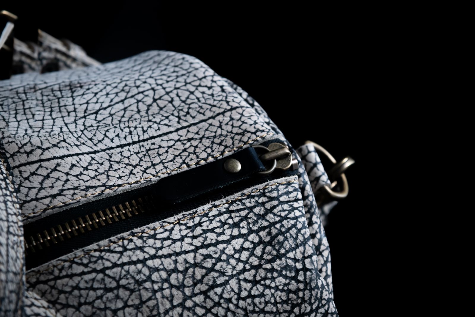 DUFFEL BAG WHITE CEMENT - Image 4