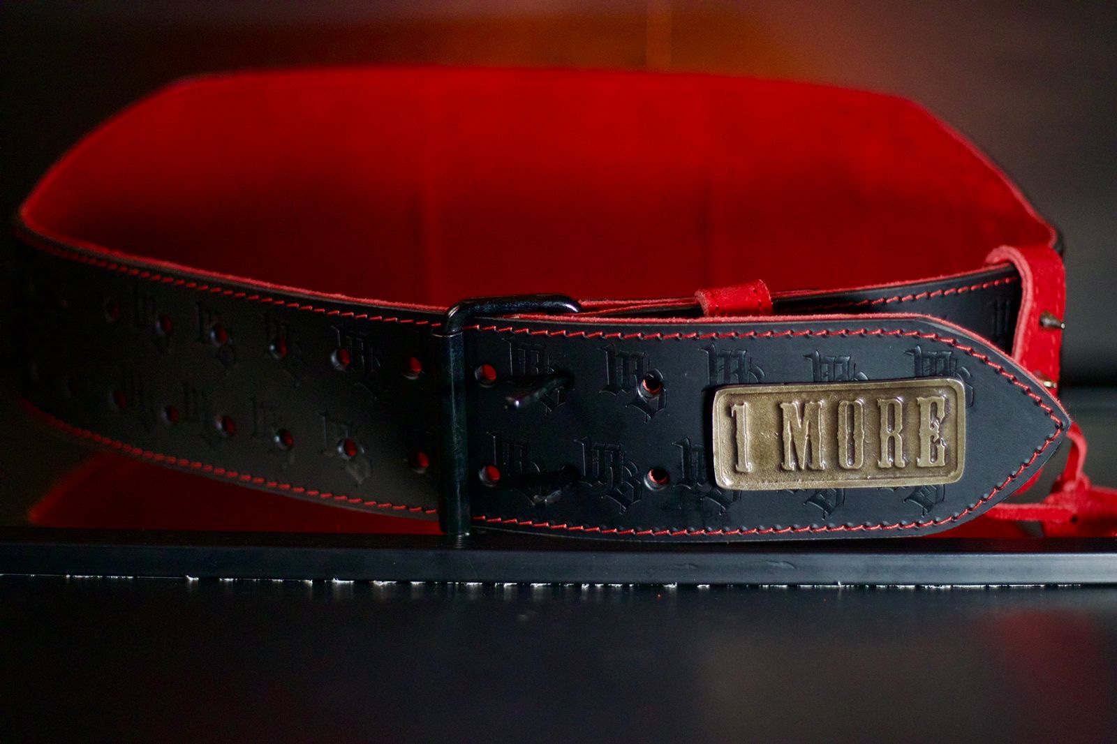 BELT RED SPIKES - Image 3